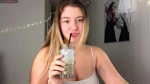 Yasyaa  online show from January 2025 03:15:01 AM