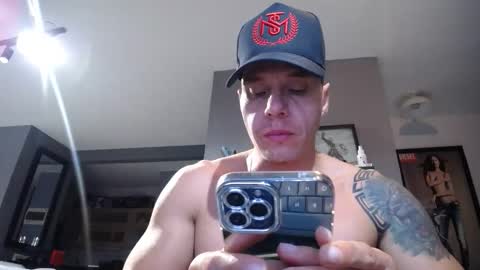 Snapshot of yatho_ chatting on November 2025 02:33:01 AM yahto online show from November 2025 02:33:01 AM