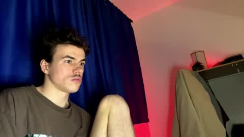 yayay333 online show from May 2026 09:13:01 PM