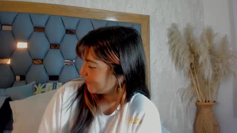 yayi derek  online show from October 2025 11:35:01 AM