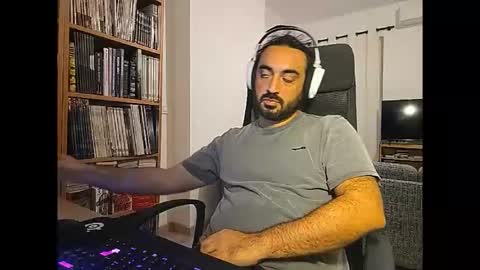 Snapshot of yeeaahoo chatting on September 2025 06:18:02 PM yeeaahoo online show from September 2025 06:18:02 PM