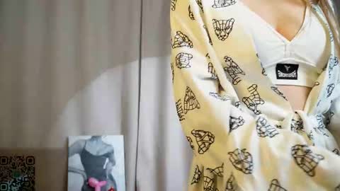 Snapshot of yeepshyy chatting on February 2026 06:11:02 PM Kate online show from February 2026 06:11:02 PM