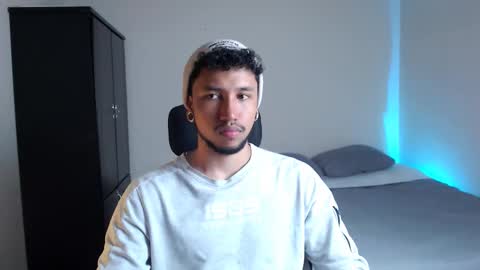 yeff online show from September 2025 01:11:01 AM