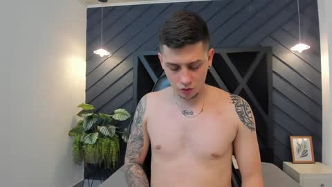 Snapshot of yeiko_romero_ chatting on December 2024 11:35:01 PM YEIKO ROMERO online show from December 2024 11:35:01 PM