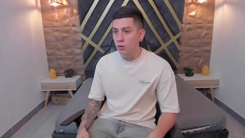 Snapshot of yeiko_romero_ chatting on February 2025 05:23:02 PM YEIKO ROMERO online show from February 2025 05:23:02 PM