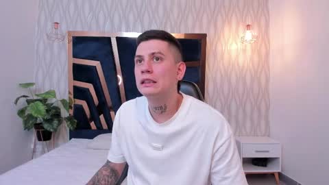 Snapshot of yeiko_romero_ chatting on February 2025 05:21:02 PM YEIKO ROMERO online show from February 2025 05:21:02 PM