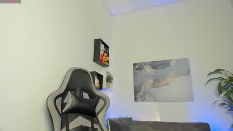 Snapshot of yeiko_romero_ chatting on September 2025 08:16:01 AM YEIKO ROMERO online show from September 2025 08:16:01 AM