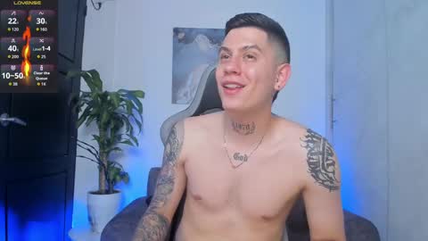 Snapshot of yeiko_romero_ chatting on October 2025 08:12:01 AM YEIKO ROMERO online show from October 2025 08:12:01 AM