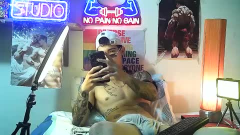 Snapshot of yeisoncastellanos1999 chatting on September 2025 11:49:01 PM yeisoncastellanos1999 online show from September 2025 11:49:01 PM