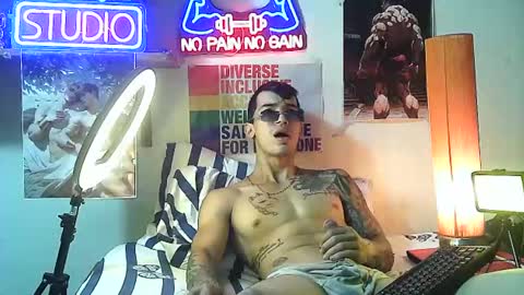 Snapshot of yeisoncastellanos1999 chatting on October 2025 12:00:01 AM yeisoncastellanos1999 online show from October 2025 12:00:01 AM