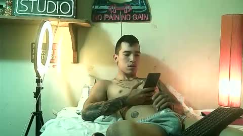yeisoncastellanos1999 online show from May 2026 04:59:02 PM