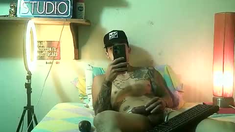 yeisoncastellanos1999 online show from May 2026 04:37:02 PM