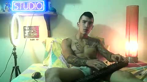 yeisoncastellanos1999 online show from June 2026 03:01:02 PM