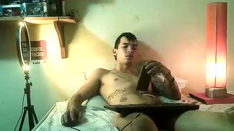 yeisoncastellanos1999 online show from June 2026 05:36:01 PM