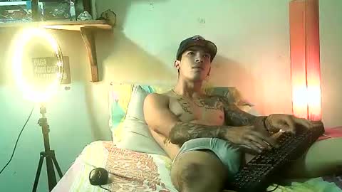 yeisoncastellanos1999 online show from July 2026 03:05:01 PM