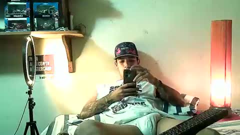 yeisoncastellanos1999 online show from July 2026 06:14:02 PM