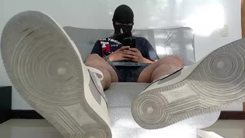 yeisongomezz online show from July 2026 10:04:01 PM