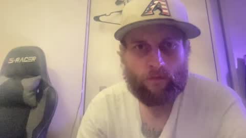 Jennmike online show from July 2026 07:25:01 AM