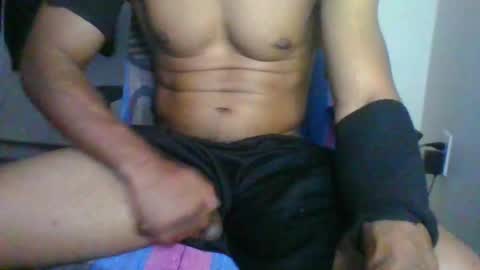 yellaboy31 online show from October 2025 12:33:02 AM