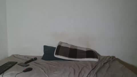 yellowmellow01 online show from March 2026 06:46:02 PM