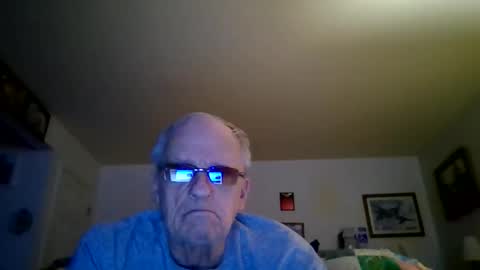 yellowsnowman70 online show from March 2026 12:27:01 AM