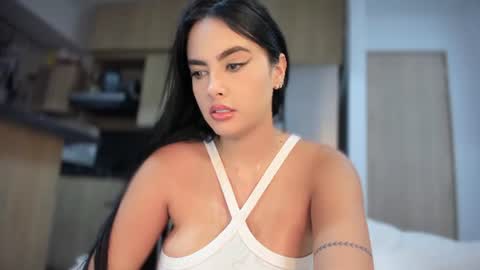 yenifer016 online show from July 2026 03:04:01 AM