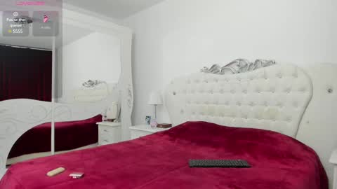 Snapshot of yennefer13 chatting on January 2025 08:38:02 PM yennefer13 online show from January 2025 08:38:02 PM