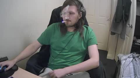 Snapshot of yeovil_alex chatting on December 2024 01:35:02 AM Alex online show from December 2024 01:35:02 AM