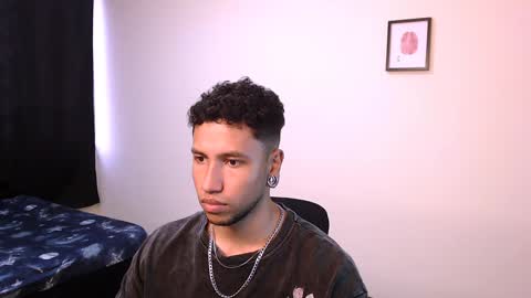 Snapshot of yerfon_s1 chatting on December 2024 10:26:02 PM Yeff ind. model online show from December 2024 10:26:02 PM