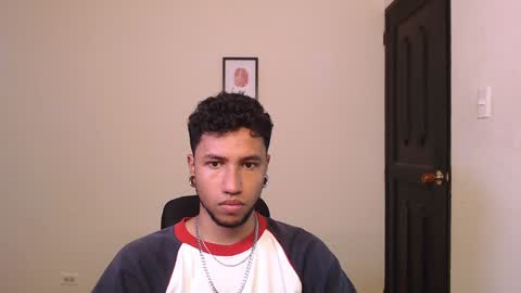 Snapshot of yerfon_s1 chatting on December 2024 08:36:01 PM Yeff ind. model online show from December 2024 08:36:01 PM