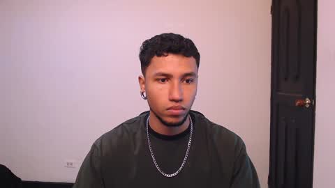 Snapshot of yerfon_s1 chatting on December 2024 10:34:02 PM Yeff ind. model online show from December 2024 10:34:02 PM