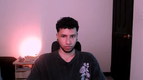 Snapshot of yerfon_s1 chatting on February 2025 11:47:01 PM Yeff ind. model online show from February 2025 11:47:01 PM