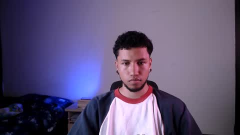 Snapshot of yerfon_s1 chatting on March 2025 12:59:02 AM Yeff ind. model online show from March 2025 12:59:02 AM