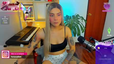 yeriawaddell  online show from December 2024 01:29:01 AM