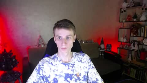 Snapshot of yes_cute_boy_ chatting on January 2026 06:10:02 PM Eden online show from January 2026 06:10:02 PM