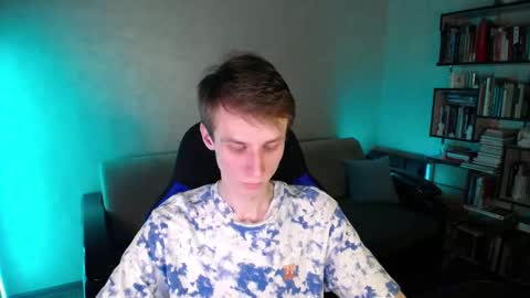 Snapshot of yes_cute_boy_ chatting on February 2026 02:13:01 PM Eden online show from February 2026 02:13:01 PM