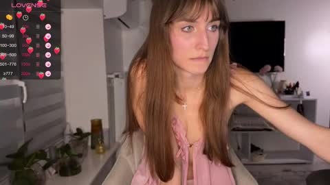 Zoe online show from May 2026 08:39:01 PM