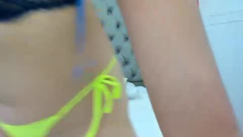yesi_lombana online show from July 2026 08:01:02 PM