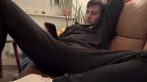 Snapshot of yesimlonely chatting on February 2025 09:35:02 PM Sal online show from February 2025 09:35:02 PM