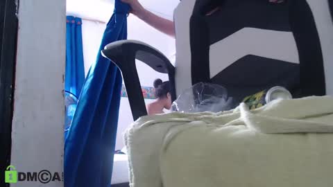 Snapshot of yessica_08 chatting on February 2025 06:12:01 PM yessica and andres online show from February 2025 06:12:01 PM