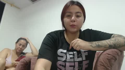 yessica and andres online show from May 2026 02:52:01 AM