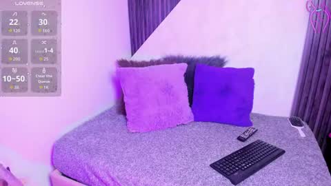 Yessicsa  online show from June 2026 12:44:02 PM