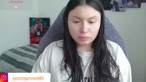 Snapshot of yessica_gomez01 chatting on February 2026 09:44:01 PM yessica_gomez01 online show from February 2026 09:44:01 PM