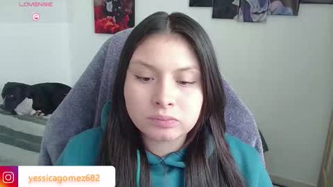 Snapshot of yessica_gomez01 chatting on February 2026 06:48:01 PM yessica_gomez01 online show from February 2026 06:48:01 PM