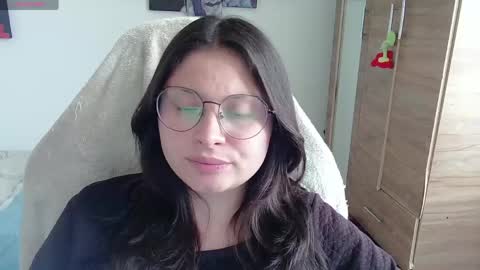 Snapshot of yessica_gomez01 chatting on June 2026 10:15:01 PM yessica_gomez01 online show from June 2026 10:15:01 PM