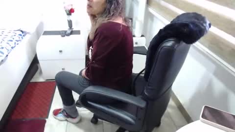 jessy online show from November 2025 12:07:02 PM