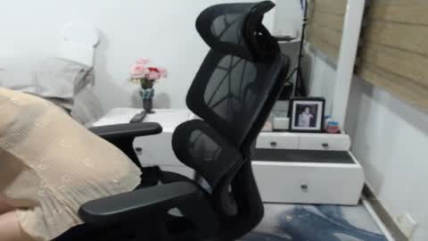 jessy online show from July 2026 01:58:33 AM