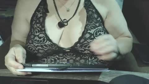 yessirprincesspet online show from June 2026 02:25:01 AM
