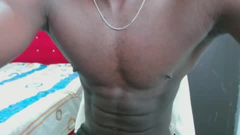 yeycom_hot07 online show from March 2025 06:33:02 PM