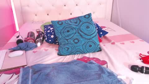 yhazan_brown online show from May 2026 05:03:02 AM